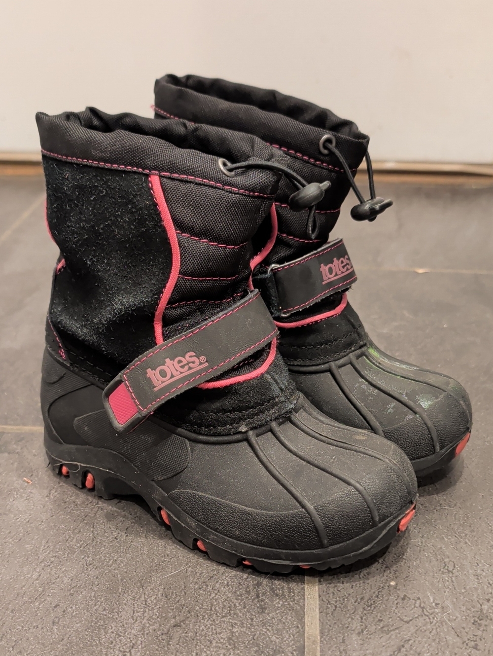 Totes Pink And Black Winter Snow Boots Size 12